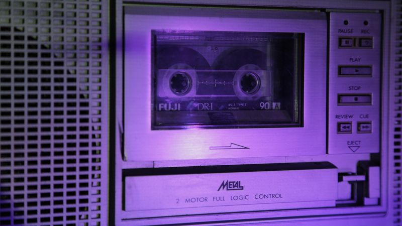 Magnetic Liaisons  Installation desktop