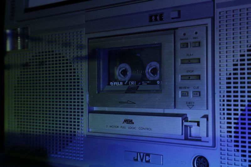 Magnetic Liaisons  Installation desktop