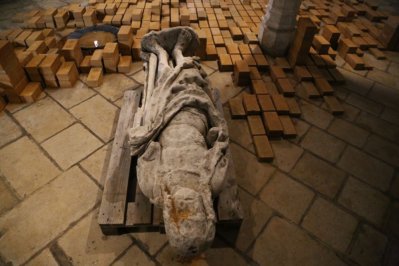 Plot for a Possible Resurrection  « Le Grand Monnayage » - Biennale de Melle (Installation) desktop