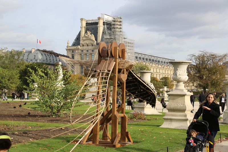 The Flying Machine Sculpture desktop